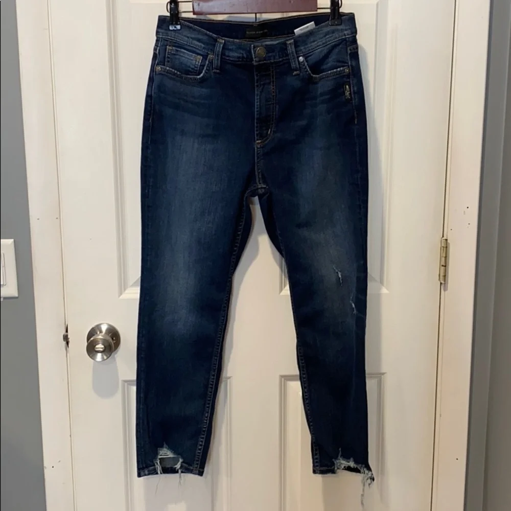 EUC Silver Jeans Calley Slim Crop High Waist